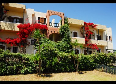 Malia Studios Apartments (Малиа Студиос Апартментс), Крит, Малия