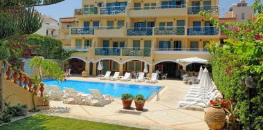 Petra Beach Hotel & Apartments (Петра Бич Отель энд Апартаментс), Крит, Херсониссос