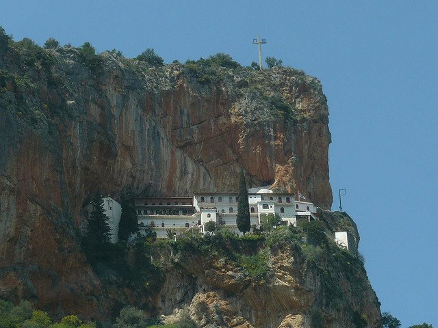 Монастыри Пелопоннес